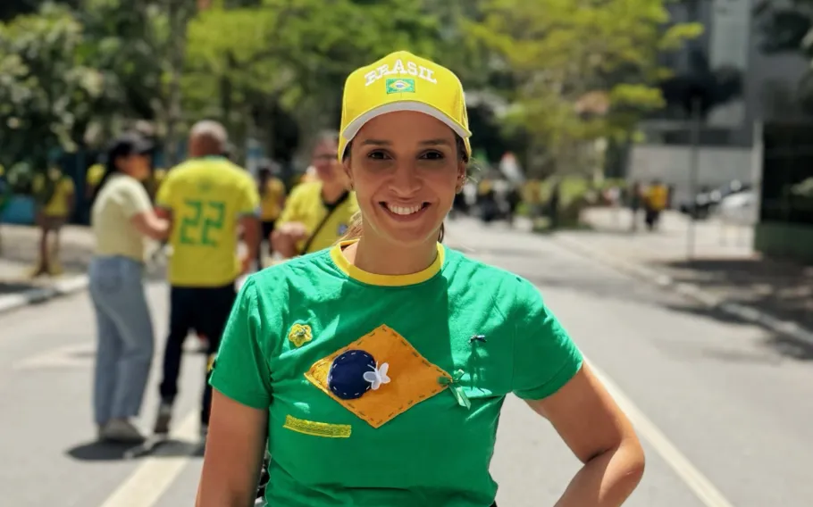 Mãe de Isabella Nardoni sofre ataques após apoiar Flávio Bolsonaro 1 ana carolina oliveira