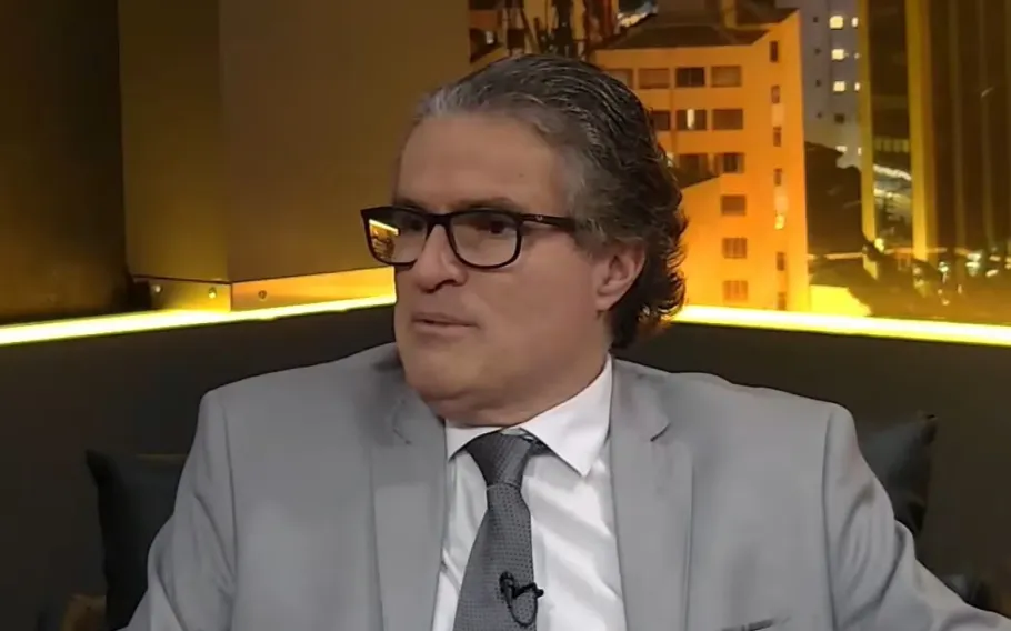 Murilo Hidalgo destaca mobilização nas ruas como vantagem de Flávio Bolsonaro no segundo turno 1 augusto nunes conversa com murilo hidalgo