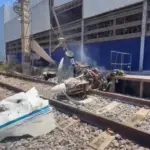 Piloto morre em queda de avião no pátio do metrô de Belo Horizonte 3 aviao cai no patio de manutencao do metro em belo horizonte 910x568.jpeg