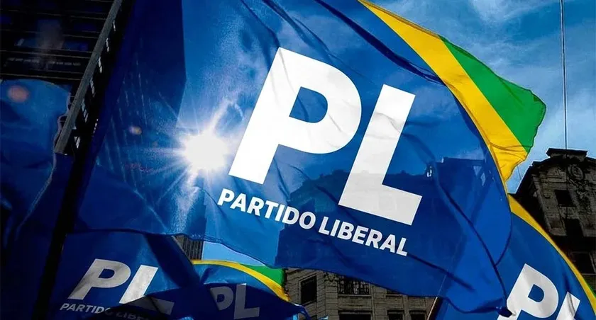 PL lidera na eleição de governadores no primeiro turno; veja a lista completa 1 bandeiras do partido liberal.jpg