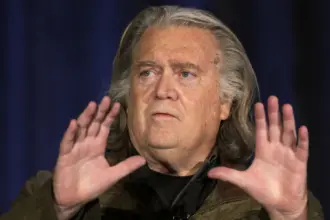 Steve Bannon critica reeleição de Lula e sugere corte de relações com o Brasil 7 bannon.lula