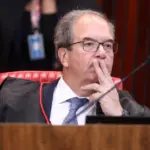 Corregedor do TSE solicita explicações da Meta e do X em 24 horas sobre suposto favorecimento a Flávio Bolsonaro 3 corregedor tse cueva 1