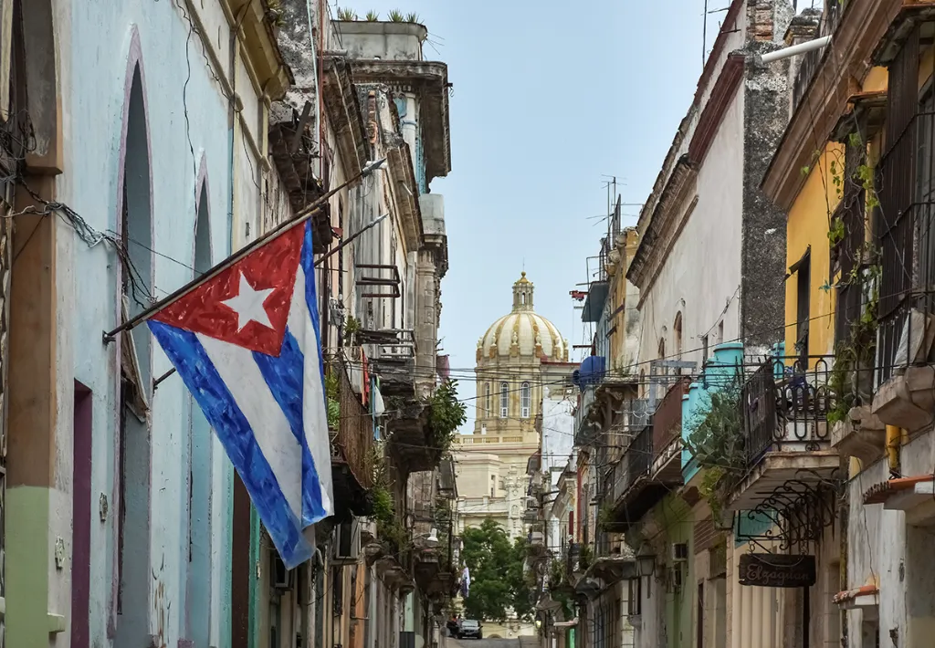 Tribunal cubano impõe pena a criadora de conteúdo cristã e sua mãe por filmagem de agente de segurança 1 criadora conteudo crista condenada cuba critica regime