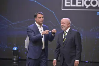 Flávio Bolsonaro e Lula trocam acusações em debate acirrado 5 debate Band