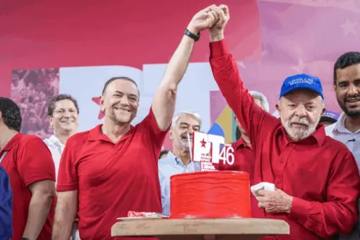 Edinho Silva defende confronto entre Lula e Flávio Bolsonaro em debates 7 edinho silva com lula foto joao valadares agencia pt