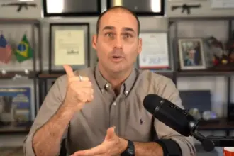 Eduardo Bolsonaro considera 'inaceitável' resultado das eleições de 2026 8 eduardo 2 910x568.jpeg