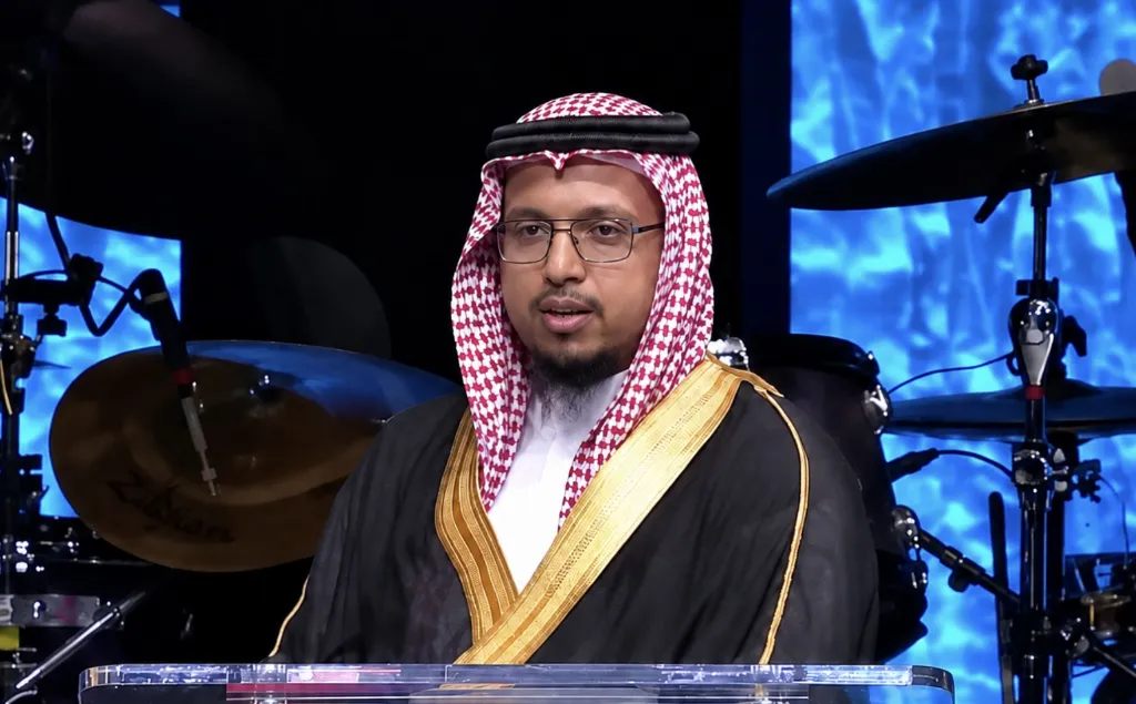 Ahmed Joktan compartilha sua conversão ao cristianismo em evento nos EUA 1 ex muculmano relata conversao radical e o preco de seguir o cristianismo