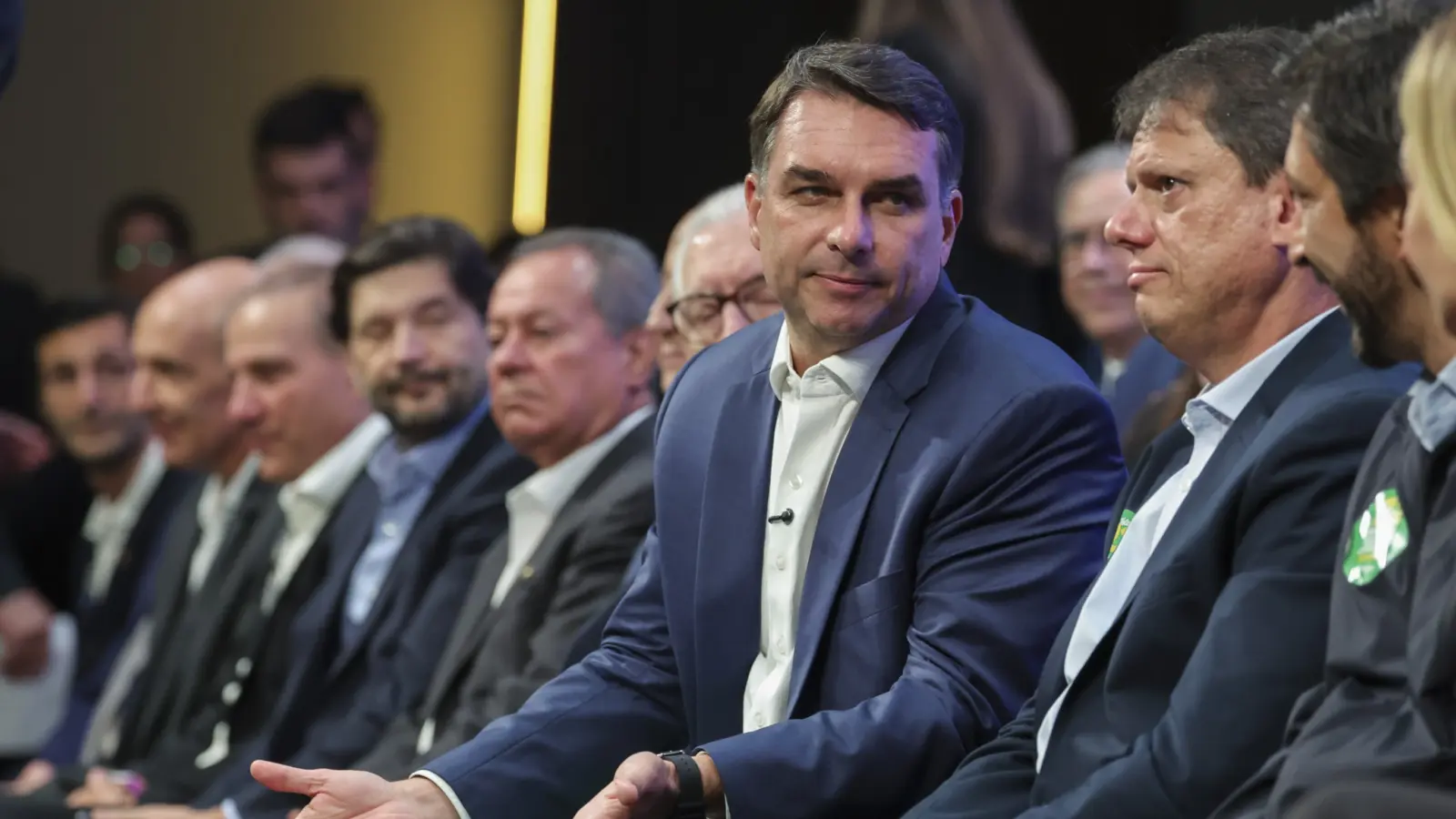 Flávio Bolsonaro defende mais apoio ao setor produtivo e critica adversários em evento em São Paulo 1 flavio bolsoanro associativismo 2 scaled