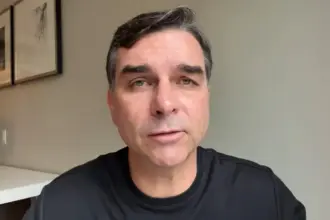 EUA concedem vistos a Flávio Bolsonaro e sua família, confirma Departamento de Estado 5 flavio bolsonaro 1.jpg