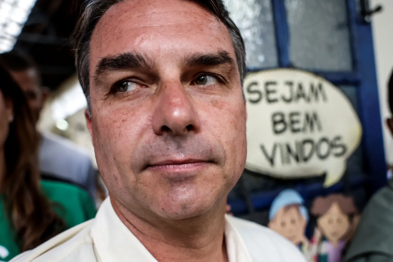Flávio Bolsonaro ignora ordem judicial e chega aos EUA após viagem pela Argentina 1 flavio bolsonaro 5 1 scaled
