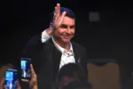 Flávio Bolsonaro confirma participação no debate da Band com Lula no domingo 11 flavio bolsonaro foto andre borges efe 2 2