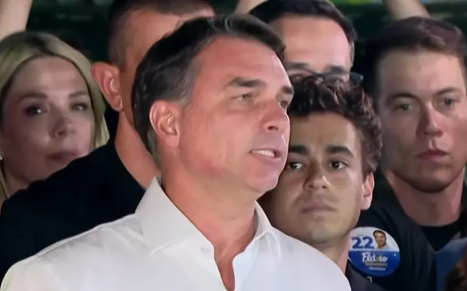 União Brasil, MDB e PSDB reafirmam confiança no sistema eleitoral após declarações de Flávio Bolsonaro 1 flavio contestar