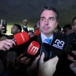 Flávio Bolsonaro anuncia desistência de debate da TV Globo devido a "censura" do TSE 3 flavio debate