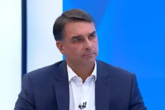 Consultoria aponta 75% de chance de Flávio Bolsonaro vencer Lula no segundo turno 4 flavio eurasia.jpeg
