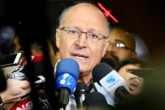 Alckmin critica Flávio Bolsonaro por não abrir sigilos e apresenta contraproposta 4 geraldo alckmin foto ciete silverio campanha geraldo alckmin