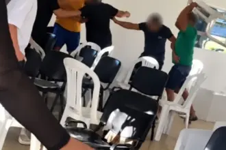Quatro pessoas invadem igreja em Itu e agredem pastor durante ensaio de louvor 4 grupo invade igreja agride fieis e ameaca pastor em itu