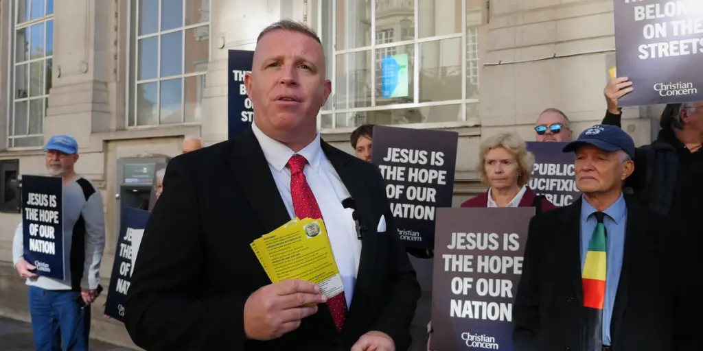 Igreja na Inglaterra busca na Justiça autorização para evangelizar em espaços públicos 1 igreja inglaterra batalha juridica evangelismo ruas 1024x5121 1