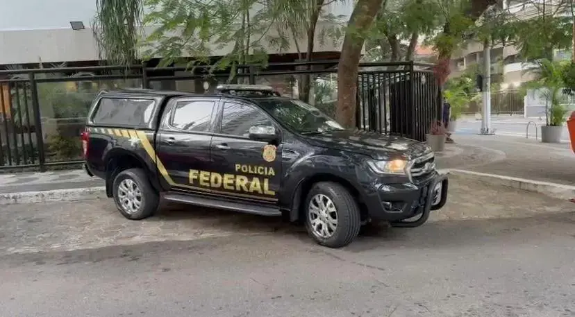 Homem é detido com quase R$ 1 milhão e materiais de campanha em Alagoas 1 image 2026 07 07 075052.jpg