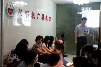 Igreja doméstica na China é desmantelada e materiais evangelísticos são apreendidos 6 image