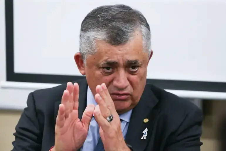 José Guimarães afirma que ajuste fiscal não está entre as prioridades do governo 1 image 7 2.jpg