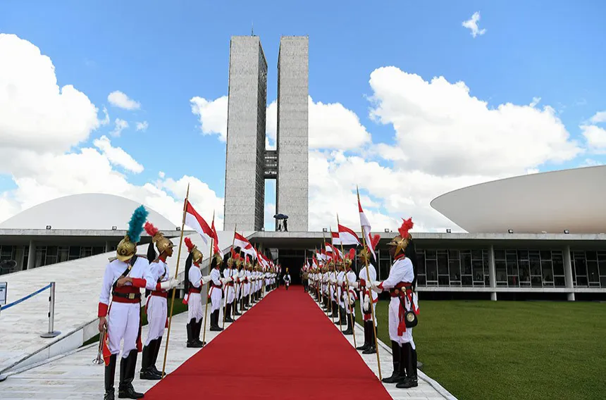 Mudança na cerimônia de posse: presidente e governadores assumem cargos em janeiro de 2027 1 imagem materia