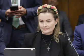 Júlia Zanatta critica ato de violência simbólica com boneco em Goiás 4 img20260616170435160.jpeg