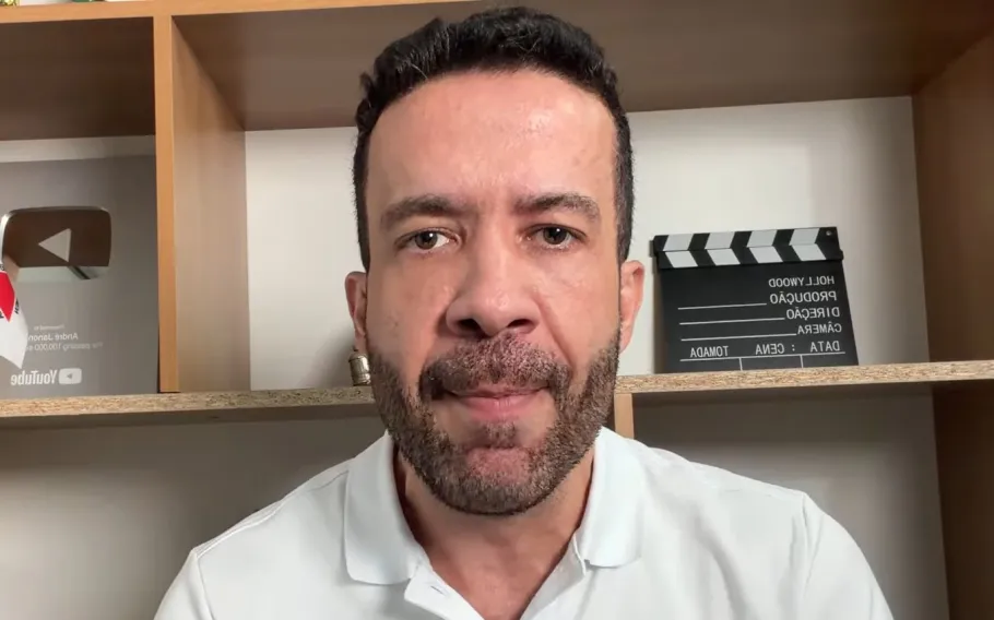 André Janones é internado em UTI com arritmia após debate na Band 1 janones exercito 910x568.jpg 1