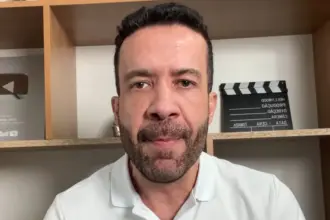 Janones pede que militantes de Lula compartilhem conteúdo eleitoral 'como robôs' 4 janones exercito 910x568.jpg