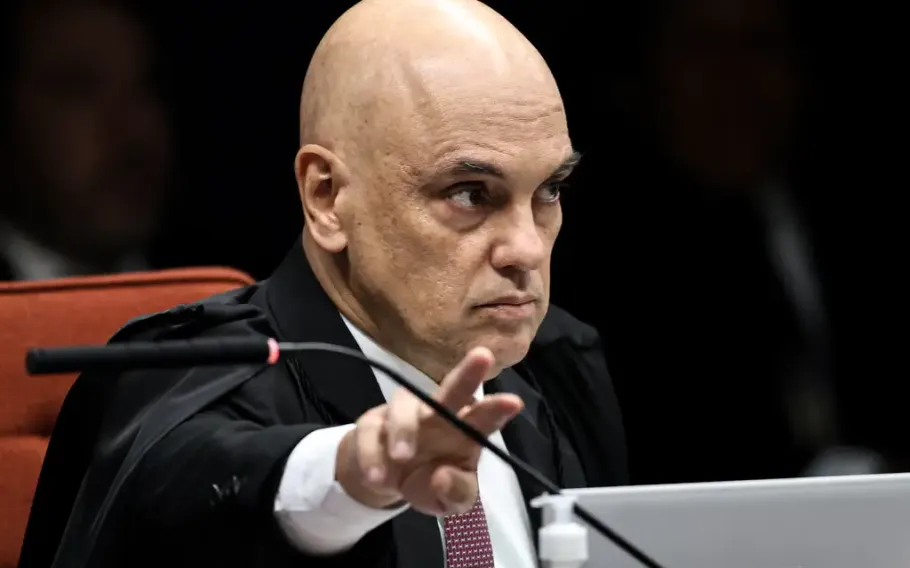 Encontro de Moraes com chefes da PF gera polêmica após afastamento de diretores 1 julgamento trama golpista mc abr 11092025 8 910x568 1