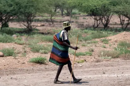 Igrejas no Quênia Enfrentam Abandono e Suicídio Entre Homens Idosos 8 kenya elderly abandoned men