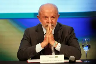 TSE exige explicações da Meta sobre tratamento de campanhas de Lula e Flávio em 48 horas 5 lula 4