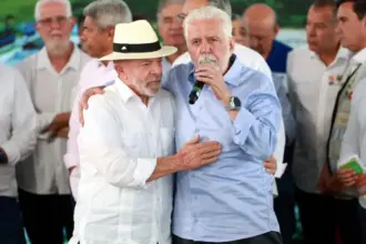 Lula defende Jaques Wagner e afasta ligação com Banco Master 5 lula e jaques wagner na ba.jpeg