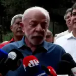 Lula faz novas acusações contra Flávio Bolsonaro em ato na Avenida Paulista 3 lula fake news contra flavio 910x568.jpg