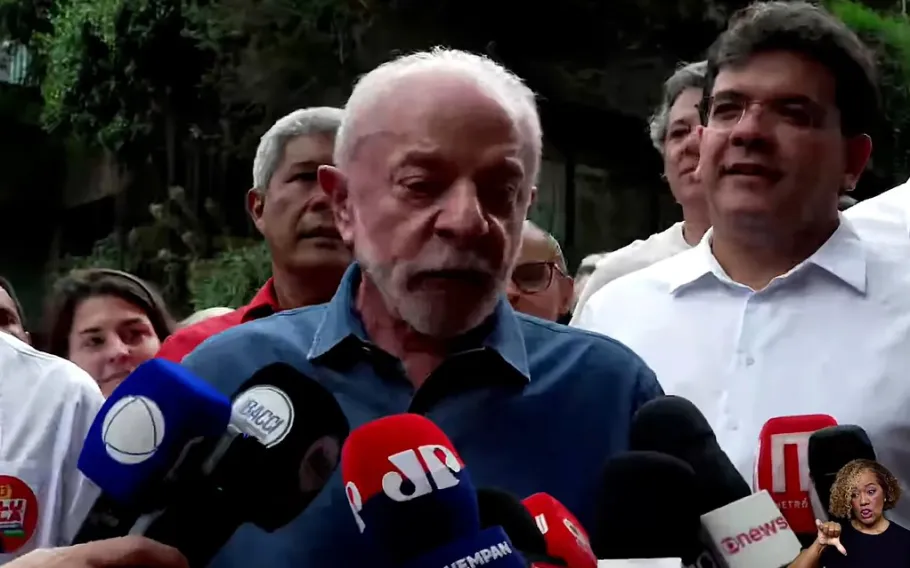 Lula faz novas acusações contra Flávio Bolsonaro em ato na Avenida Paulista 1 lula fake news contra flavio