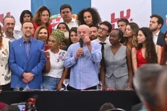 Jovens parlamentares da base de Lula reconhecem desafios na reta final da campanha 4 lula foto andre borges efe 28