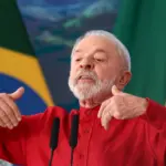 Lula enfrenta desafio de reverter votos no segundo turno contra Flávio Bolsonaro 3 lula mc ab