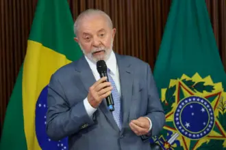 Lula se dirige aos evangélicos em carta sobre família, apostas e jornada de trabalho 6 lula reuniao ministros