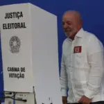 Lula vota em SP e critica Flávio Bolsonaro durante eleições 4 lula voto 25 10 2026 foto sebastiao moreira efe