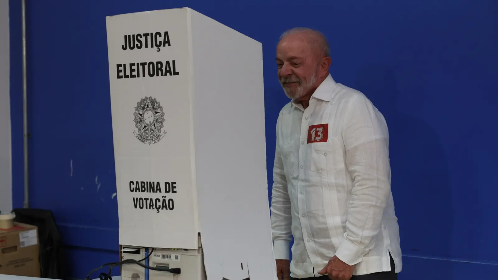 Lula vota em SP e critica Flávio Bolsonaro durante eleições 1 lula voto 25 10 2026 foto sebastiao moreira efe