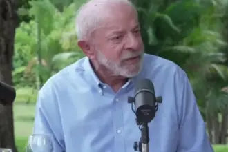 Lula anuncia ampliação do Pé-de-Meia para universitários em 2027, a 12 dias do segundo turno 6 lula.jpg