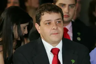 CPMI para investigar Lulinha atinge 50 assinaturas, mas ainda precisa de apoio adicional 5 lulinha lula corrupcao.jpeg