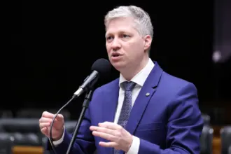 Marcel van Hattem anuncia pedido de impeachment de Gilmar Mendes no Senado em 2027 4 marcel van hattem