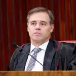 TSE determina retirada de anúncios do PT e posts da CUT contra Flávio Bolsonaro 3 mendonca tse