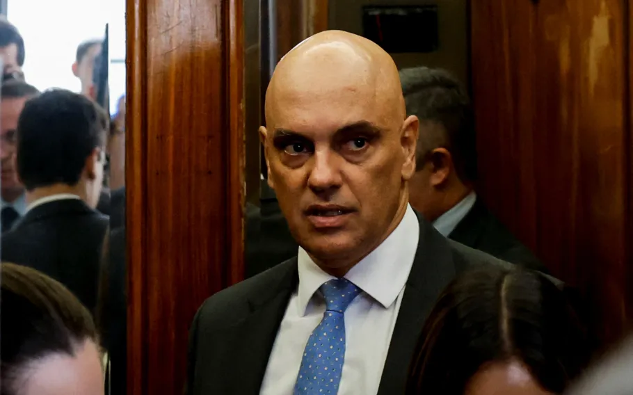 STF determina prisão de mulher condenada a 14 anos por atos de 8 de janeiro 1 moraes 1