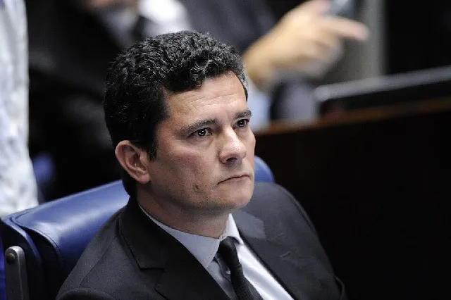 Sergio Moro inicia transição de governo com Ratinho Junior no Paraná 1 moro 1.jpg