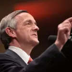 Pastor Robert Jeffress critica James Talarico e o Partido Democrata por supostos valores contrários à fé 3 news 144083