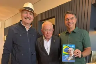 Aldo Rebelo e Mangabeira Unger declaram apoio a Flávio Bolsonaro na corrida presidencial 4 news 144970