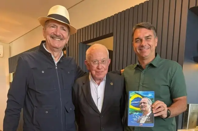 Aldo Rebelo e Mangabeira Unger declaram apoio a Flávio Bolsonaro na corrida presidencial 1 news 144970