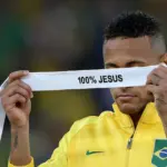 Comitê Olímpico Internacional critica faixa “100% Jesus” de Neymar após medalha de ouro 3 neymar olimpiadas