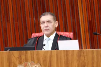 Nunes Marques solicita investigação da PF sobre ameaças a servidores da Justiça Eleitoral 4 nunes marques tse 1